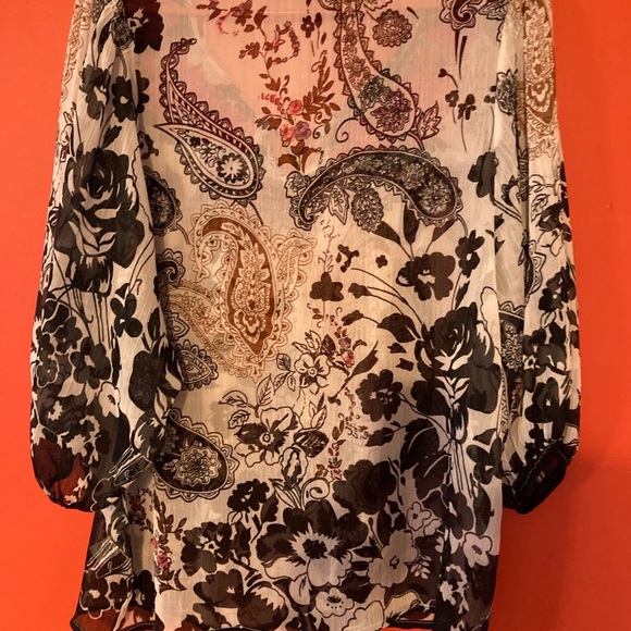 Emerald live and let live blouse with ties - Picture 2 of 4